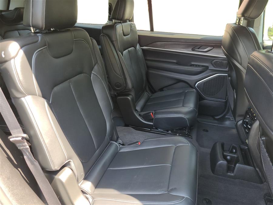 2022 Jeep Grand Cherokee L Limited 4x4, available for sale in Canton, Connecticut | Lava Motors. Canton, Connecticut 2022 Jeep Grand Cherokee L Limited 4x4, available for sale in Canton, Connecticut | Lava Motors. Canton, Connecticut