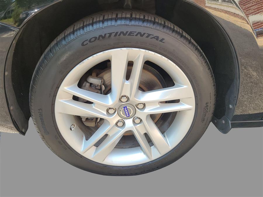 2015 Volvo S60 2015.5 4dr Sdn T5 Drive-E Premier FWD, available for sale in Canton, Connecticut | Lava Motors. Canton, Connecticut 2015 Volvo S60 2015.5 4dr Sdn T5 Drive-E Premier FWD, available for sale in Canton, Connecticut | Lava Motors. Canton, Connecticut