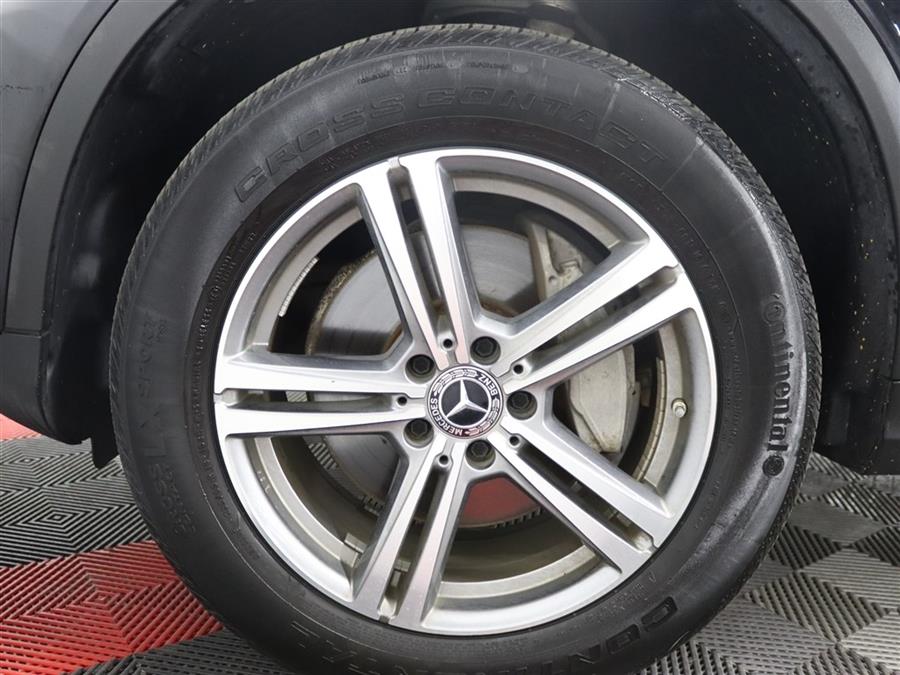2021 Mercedes-benz Glc 300 4MATIC, available for sale in Paterson, New Jersey | Fast Track Motors. Paterson, New Jersey 2021 Mercedes-benz Glc 300 4MATIC, available for sale in Paterson, New Jersey | Fast Track Motors. Paterson, New Jersey