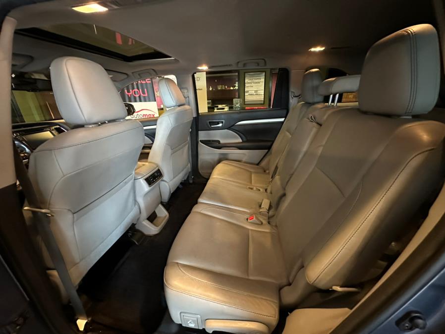 2016 Toyota Highlander AWD 4dr V6 XLE (Natl), available for sale in West Hartford, Connecticut | AutoMax. West Hartford, Connecticut 2016 Toyota Highlander AWD 4dr V6 XLE (Natl), available for sale in West Hartford, Connecticut | AutoMax. West Hartford, Connecticut