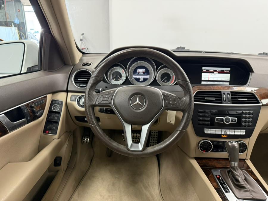2013 Mercedes-Benz C-Class 4dr Sdn C300 Sport 4MATIC, available for sale in Elizabeth, New Jersey | M Auto Group. Elizabeth, New Jersey 2013 Mercedes-Benz C-Class 4dr Sdn C300 Sport 4MATIC, available for sale in Elizabeth, New Jersey | M Auto Group. Elizabeth, New Jersey