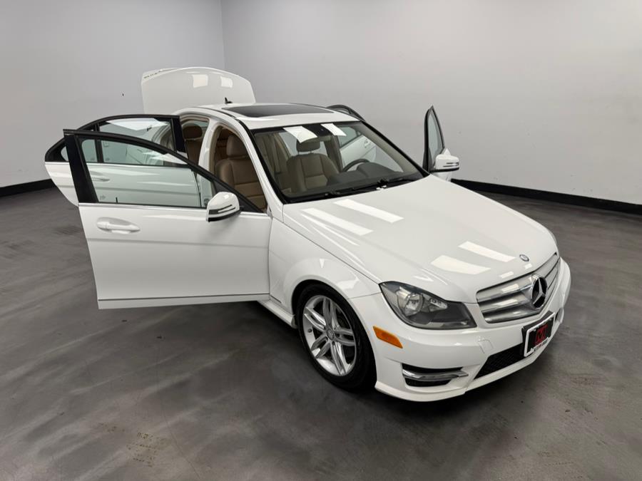 2013 Mercedes-Benz C-Class 4dr Sdn C300 Sport 4MATIC, available for sale in Elizabeth, New Jersey | M Auto Group. Elizabeth, New Jersey 2013 Mercedes-Benz C-Class 4dr Sdn C300 Sport 4MATIC, available for sale in Elizabeth, New Jersey | M Auto Group. Elizabeth, New Jersey