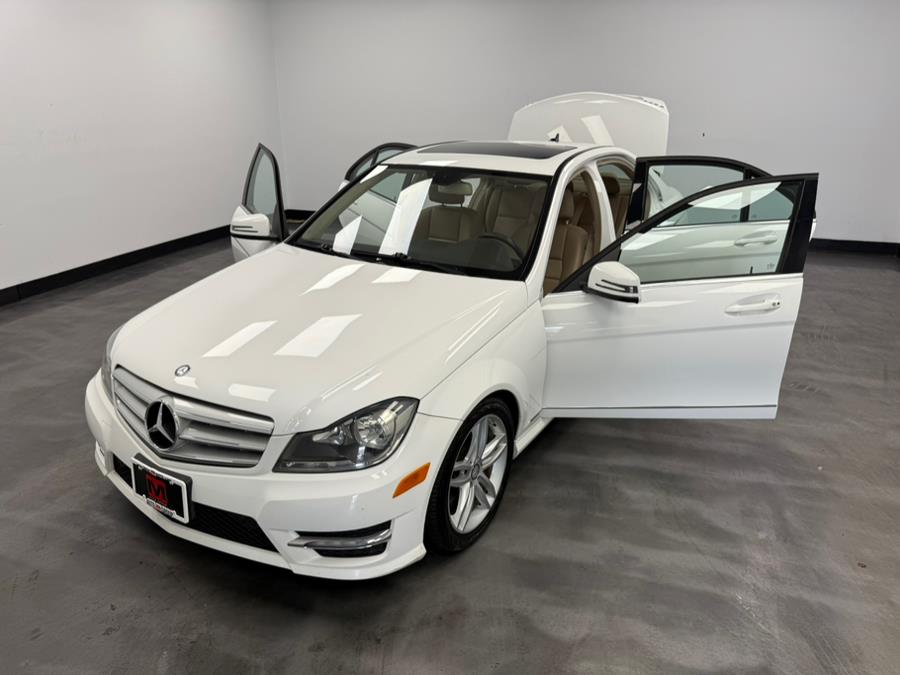 2013 Mercedes-Benz C-Class 4dr Sdn C300 Sport 4MATIC, available for sale in Elizabeth, New Jersey | M Auto Group. Elizabeth, New Jersey 2013 Mercedes-Benz C-Class 4dr Sdn C300 Sport 4MATIC, available for sale in Elizabeth, New Jersey | M Auto Group. Elizabeth, New Jersey