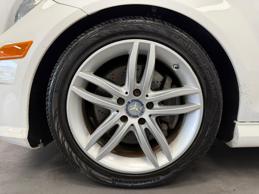 2013 Mercedes-Benz C-Class 4dr Sdn C300 Sport 4MATIC, available for sale in Elizabeth, New Jersey | M Auto Group. Elizabeth, New Jersey 2013 Mercedes-Benz C-Class 4dr Sdn C300 Sport 4MATIC, available for sale in Elizabeth, New Jersey | M Auto Group. Elizabeth, New Jersey