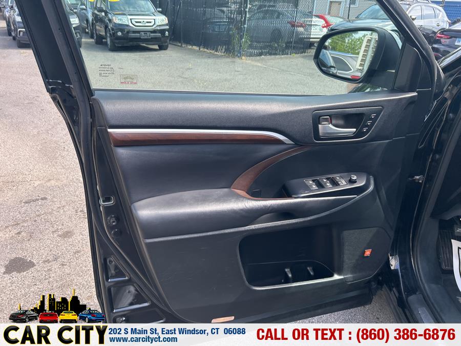 2015 Toyota Highlander AWD 4dr V6 Limited (Natl), available for sale in East Windsor, Connecticut | Car City LLC. East Windsor, Connecticut 2015 Toyota Highlander AWD 4dr V6 Limited (Natl), available for sale in East Windsor, Connecticut | Car City LLC. East Windsor, Connecticut