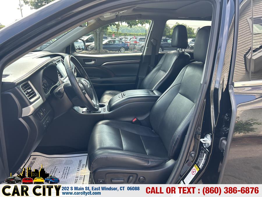 2015 Toyota Highlander AWD 4dr V6 Limited (Natl), available for sale in East Windsor, Connecticut | Car City LLC. East Windsor, Connecticut 2015 Toyota Highlander AWD 4dr V6 Limited (Natl), available for sale in East Windsor, Connecticut | Car City LLC. East Windsor, Connecticut