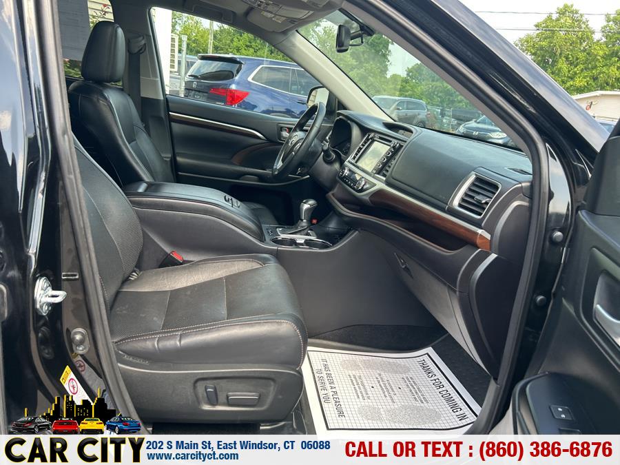 2015 Toyota Highlander AWD 4dr V6 Limited (Natl), available for sale in East Windsor, Connecticut | Car City LLC. East Windsor, Connecticut 2015 Toyota Highlander AWD 4dr V6 Limited (Natl), available for sale in East Windsor, Connecticut | Car City LLC. East Windsor, Connecticut
