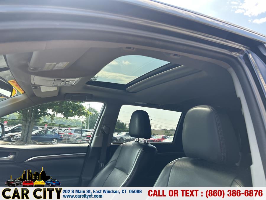 2015 Toyota Highlander AWD 4dr V6 Limited (Natl), available for sale in East Windsor, Connecticut | Car City LLC. East Windsor, Connecticut 2015 Toyota Highlander AWD 4dr V6 Limited (Natl), available for sale in East Windsor, Connecticut | Car City LLC. East Windsor, Connecticut