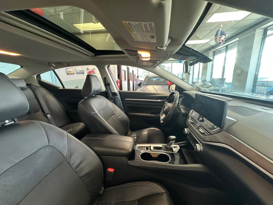 2023 Nissan Altima 2.5 SL AWD Sedan, available for sale in Inwood, New York | 5 Towns Drive. Inwood, New York 2023 Nissan Altima 2.5 SL AWD Sedan, available for sale in Inwood, New York | 5 Towns Drive. Inwood, New York