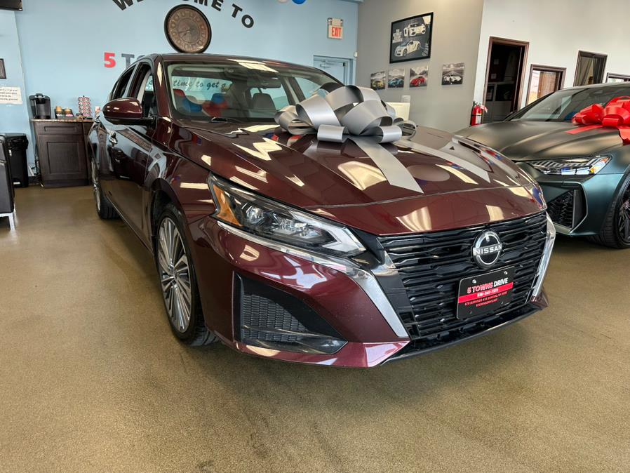 2023 Nissan Altima 2.5 SL AWD Sedan, available for sale in Inwood, New York | 5 Towns Drive. Inwood, New York 2023 Nissan Altima 2.5 SL AWD Sedan, available for sale in Inwood, New York | 5 Towns Drive. Inwood, New York