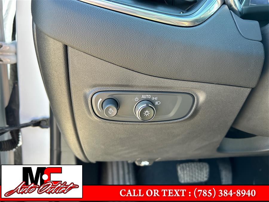 2022 Chevrolet Equinox AWD 4dr LT w/2FL, available for sale in Colby, Kansas | M C Auto Outlet Inc. Colby, Kansas 2022 Chevrolet Equinox AWD 4dr LT w/2FL, available for sale in Colby, Kansas | M C Auto Outlet Inc. Colby, Kansas