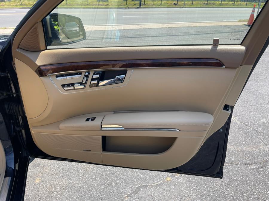 2013 Mercedes-Benz S-Class 4dr Sdn S550 4MATIC, available for sale in Bloomfield, Connecticut | AXA Car Sales and Repair LLC. Bloomfield, Connecticut 2013 Mercedes-Benz S-Class 4dr Sdn S550 4MATIC, available for sale in Bloomfield, Connecticut | AXA Car Sales and Repair LLC. Bloomfield, Connecticut