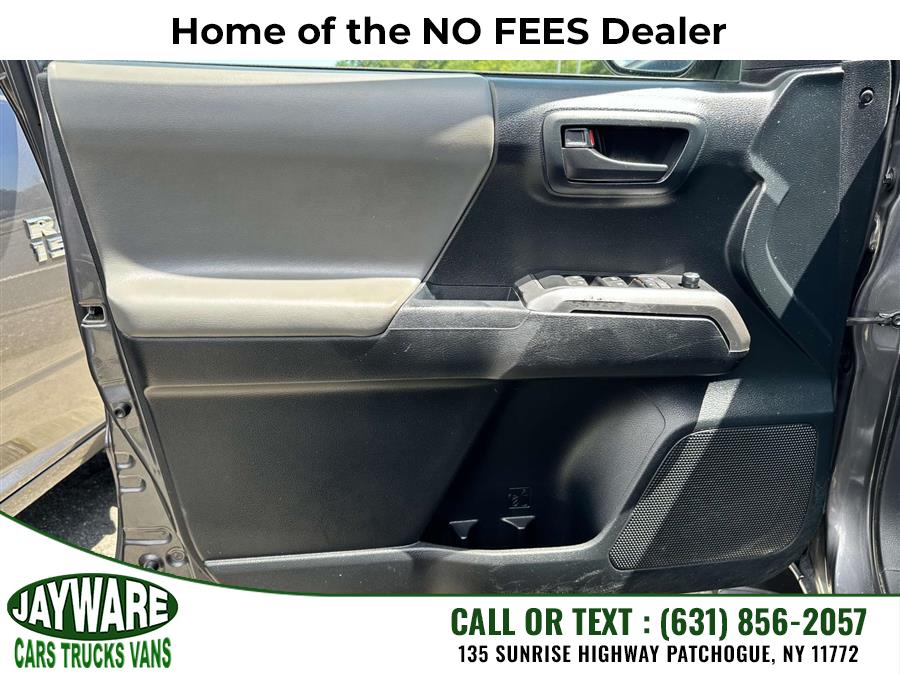 2016 Toyota Tacoma 4WD Double Cab V6 AT SR5 (Natl), available for sale in Patchogue, New York | Jayware Cars Trucks Vans. Patchogue, New York 2016 Toyota Tacoma 4WD Double Cab V6 AT SR5 (Natl), available for sale in Patchogue, New York | Jayware Cars Trucks Vans. Patchogue, New York
