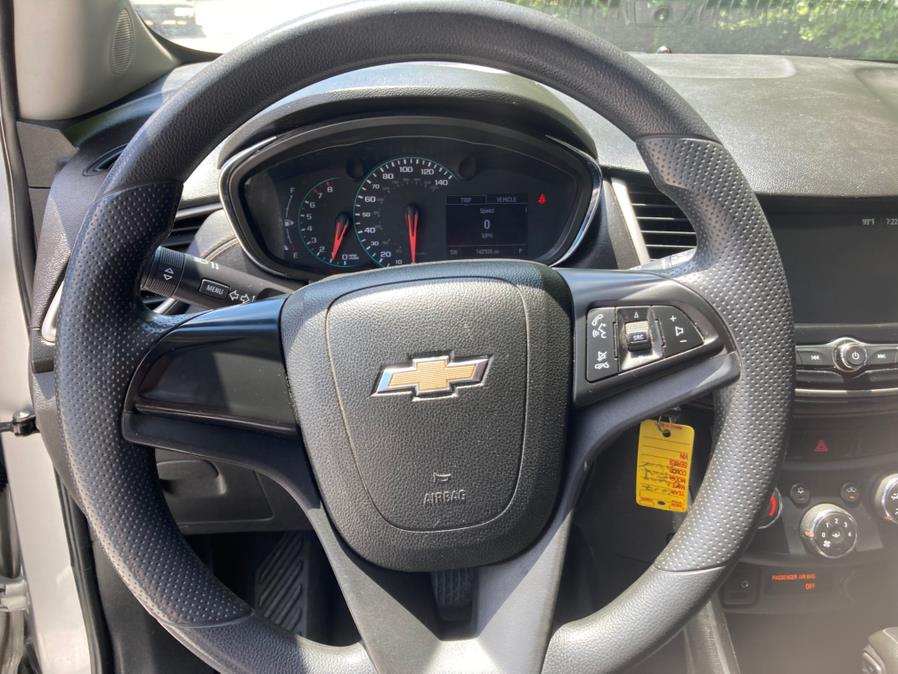 2017 Chevrolet Trax FWD 4dr LS, available for sale in Neosho, Missouri | Xsell Auto LLC. Neosho, Missouri 2017 Chevrolet Trax FWD 4dr LS, available for sale in Neosho, Missouri | Xsell Auto LLC. Neosho, Missouri