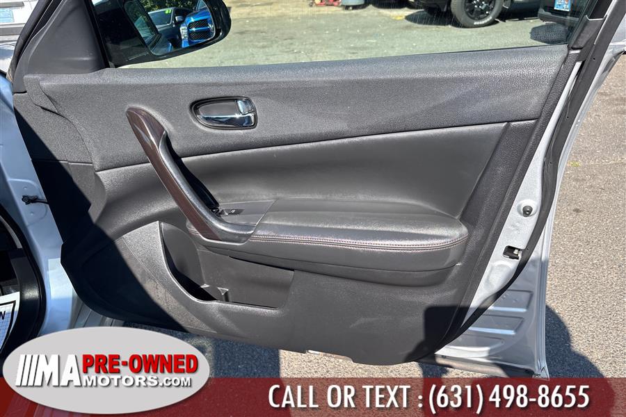 2012 Nissan Maxima 4dr Sdn V6 CVT 3.5 S, available for sale in Huntington Station, New York | M & A Motors. Huntington Station, New York 2012 Nissan Maxima 4dr Sdn V6 CVT 3.5 S, available for sale in Huntington Station, New York | M & A Motors. Huntington Station, New York