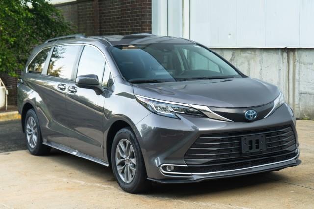 2022 Toyota Sienna XLE, available for sale in Yonkers, New York | Westchester Auto Group. Yonkers, New York 2022 Toyota Sienna XLE, available for sale in Yonkers, New York | Westchester Auto Group. Yonkers, New York