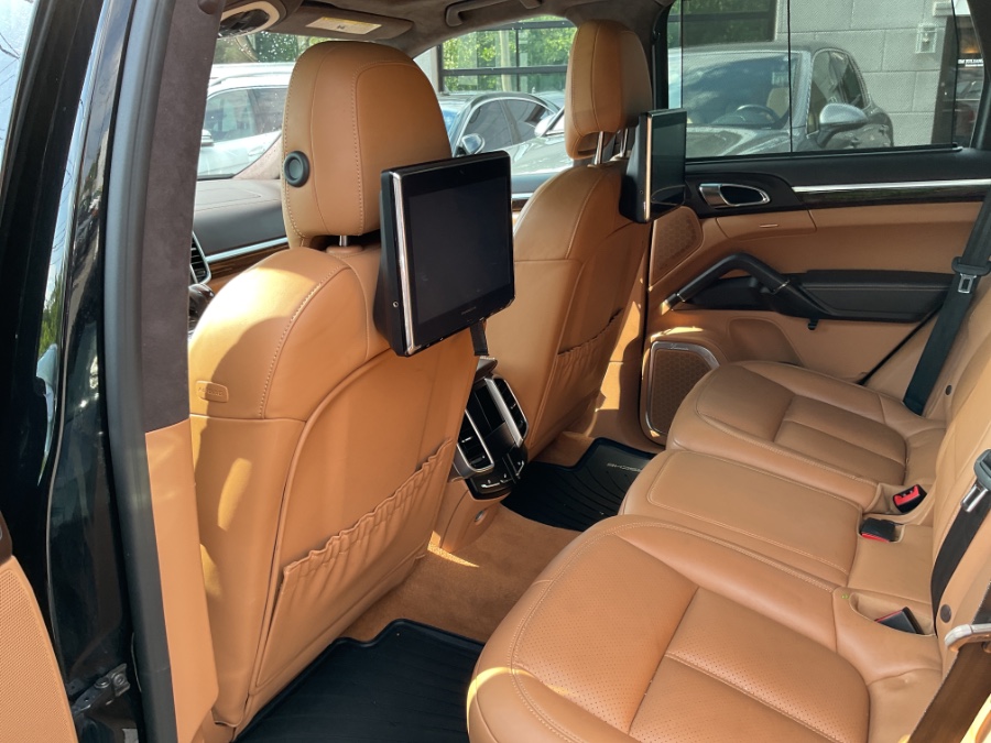 2016 Porsche Cayenne AWD 4dr S E-Hybrid, available for sale in Waterbury, Connecticut | Jim Juliani Motors. Waterbury, Connecticut 2016 Porsche Cayenne AWD 4dr S E-Hybrid, available for sale in Waterbury, Connecticut | Jim Juliani Motors. Waterbury, Connecticut