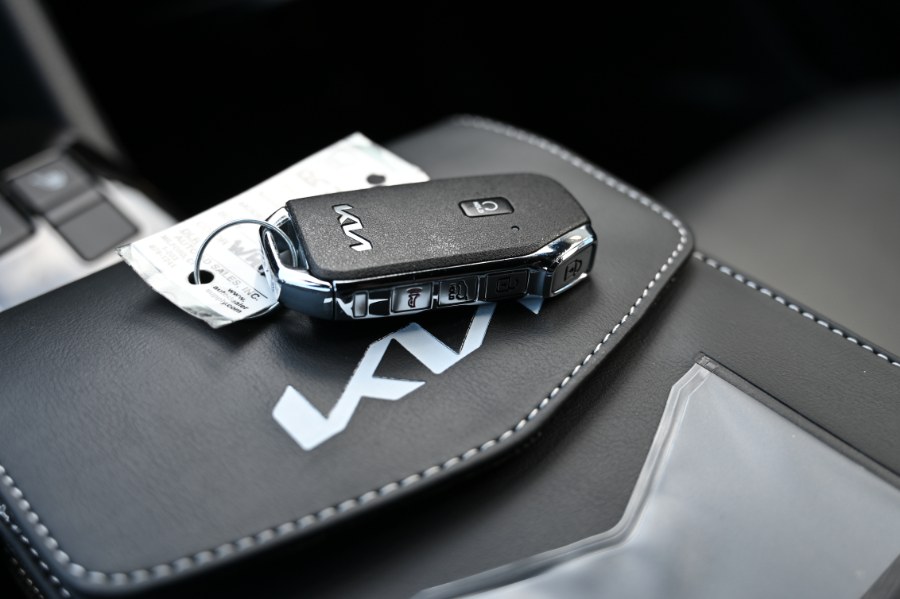 2023 Kia Sportage X-Pro Prestige AWD, available for sale in Waterbury, Connecticut | Highline Car Connection. Waterbury, Connecticut 2023 Kia Sportage X-Pro Prestige AWD, available for sale in Waterbury, Connecticut | Highline Car Connection. Waterbury, Connecticut