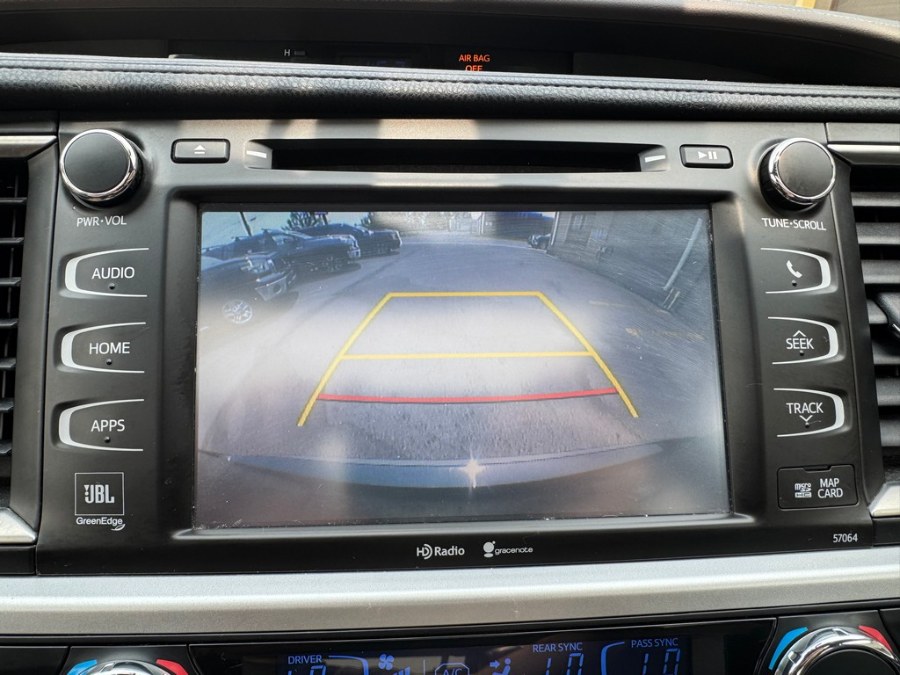 2015 Toyota Highlander Hybrid AWD 4dr Limited Platinum (Natl), available for sale in West Springfield, Massachusetts | Union Street Auto Sales. West Springfield, Massachusetts 2015 Toyota Highlander Hybrid AWD 4dr Limited Platinum (Natl), available for sale in West Springfield, Massachusetts | Union Street Auto Sales. West Springfield, Massachusetts