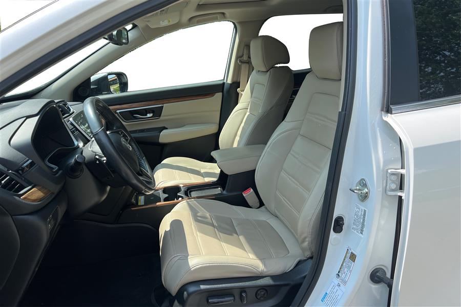 2020 Honda CR-V Hybrid Touring photo 9