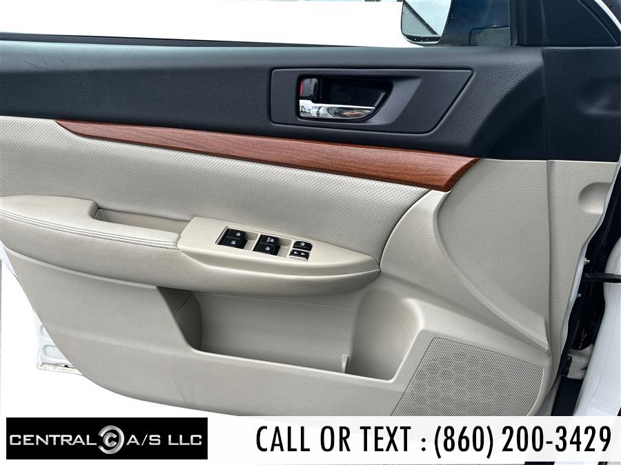 2014 Subaru Outback 4dr Wgn H4 Auto 2.5i Limited, available for sale in East Windsor, Connecticut | Central A/S LLC. East Windsor, Connecticut 2014 Subaru Outback 4dr Wgn H4 Auto 2.5i Limited, available for sale in East Windsor, Connecticut | Central A/S LLC. East Windsor, Connecticut