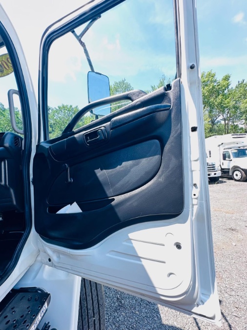 2020 HINO 268A 26 FEET DRY BOX + LIFTE GATE + NO CDL, available for sale in South Amboy, New Jersey | NJ Truck Spot. South Amboy, New Jersey 2020 HINO 268A 26 FEET DRY BOX + LIFTE GATE + NO CDL, available for sale in South Amboy, New Jersey | NJ Truck Spot. South Amboy, New Jersey