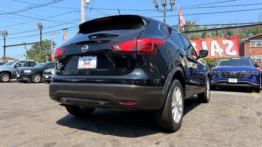 2018 Nissan Rogue Sport S (2018.5) Sport Utility 4D, available for sale in Linden, New Jersey | Route 27 Auto Mall. Linden, New Jersey 2018 Nissan Rogue Sport S (2018.5) Sport Utility 4D, available for sale in Linden, New Jersey | Route 27 Auto Mall. Linden, New Jersey