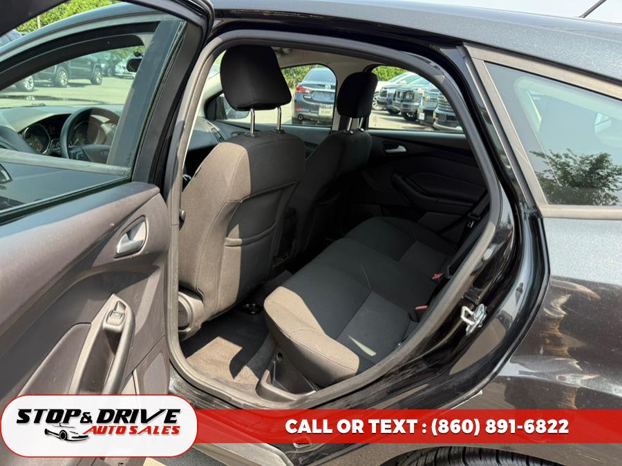 2015 Ford Focus 5dr HB SE, available for sale in East Windsor, Connecticut | Stop & Drive Auto Sales. East Windsor, Connecticut 2015 Ford Focus 5dr HB SE, available for sale in East Windsor, Connecticut | Stop & Drive Auto Sales. East Windsor, Connecticut