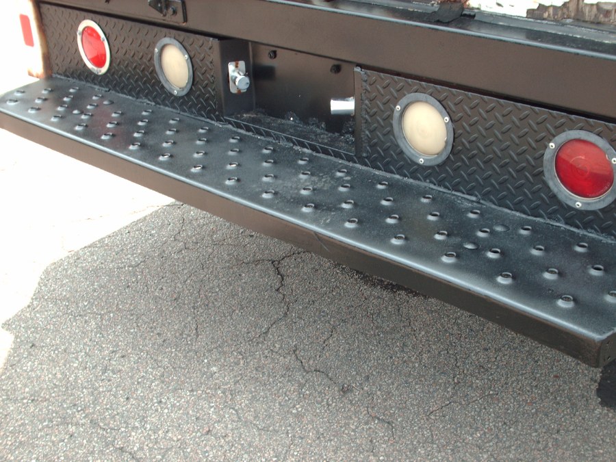 2004 Ford Box truck E-350 Super Duty 138" WB SRW, available for sale in Warwick, Rhode Island | Premier Automotive Sales. Warwick, Rhode Island 2004 Ford Box truck E-350 Super Duty 138" WB SRW, available for sale in Warwick, Rhode Island | Premier Automotive Sales. Warwick, Rhode Island