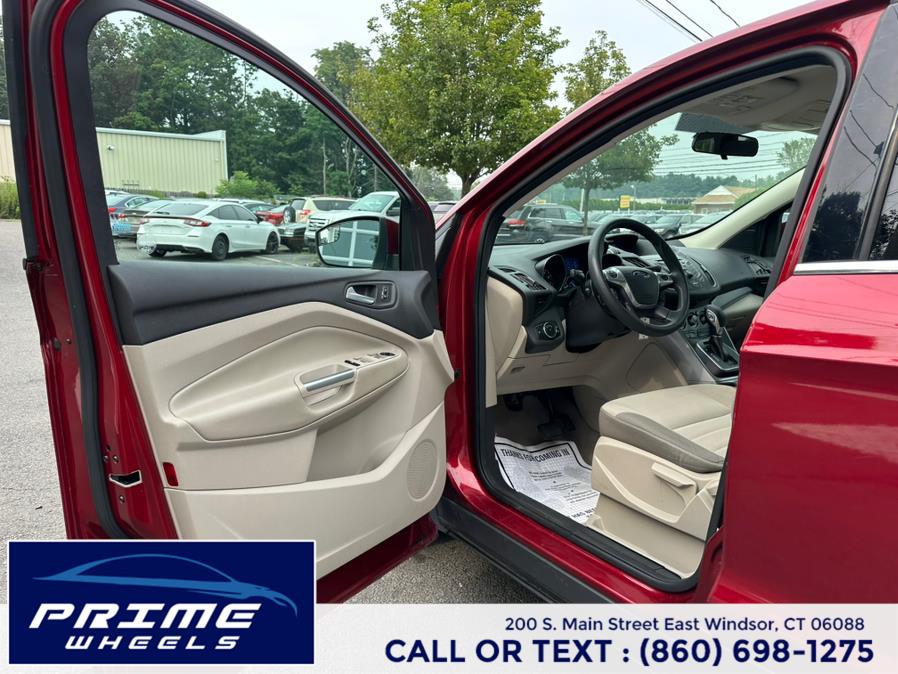 2013 Ford Escape FWD 4dr SE, available for sale in East Windsor, Connecticut | Prime Wheels. East Windsor, Connecticut 2013 Ford Escape FWD 4dr SE, available for sale in East Windsor, Connecticut | Prime Wheels. East Windsor, Connecticut