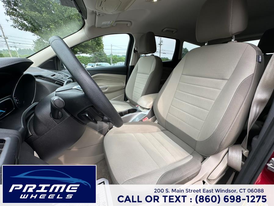 2013 Ford Escape FWD 4dr SE, available for sale in East Windsor, Connecticut | Prime Wheels. East Windsor, Connecticut 2013 Ford Escape FWD 4dr SE, available for sale in East Windsor, Connecticut | Prime Wheels. East Windsor, Connecticut