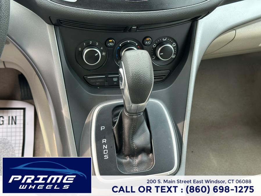 2013 Ford Escape FWD 4dr SE, available for sale in East Windsor, Connecticut | Prime Wheels. East Windsor, Connecticut 2013 Ford Escape FWD 4dr SE, available for sale in East Windsor, Connecticut | Prime Wheels. East Windsor, Connecticut