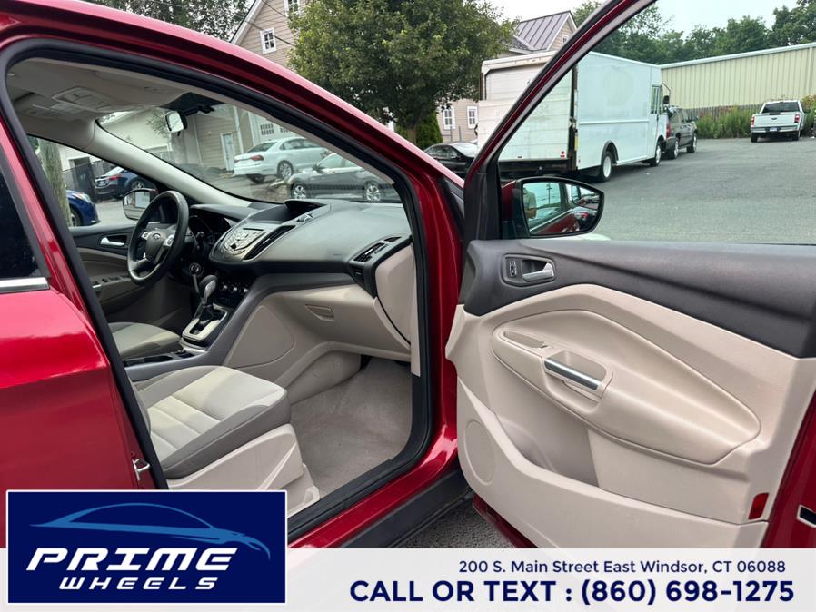 2013 Ford Escape FWD 4dr SE, available for sale in East Windsor, Connecticut | Prime Wheels. East Windsor, Connecticut 2013 Ford Escape FWD 4dr SE, available for sale in East Windsor, Connecticut | Prime Wheels. East Windsor, Connecticut