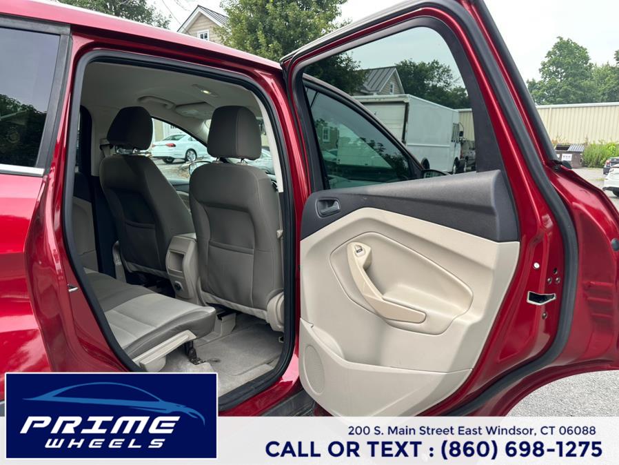 2013 Ford Escape FWD 4dr SE, available for sale in East Windsor, Connecticut | Prime Wheels. East Windsor, Connecticut 2013 Ford Escape FWD 4dr SE, available for sale in East Windsor, Connecticut | Prime Wheels. East Windsor, Connecticut