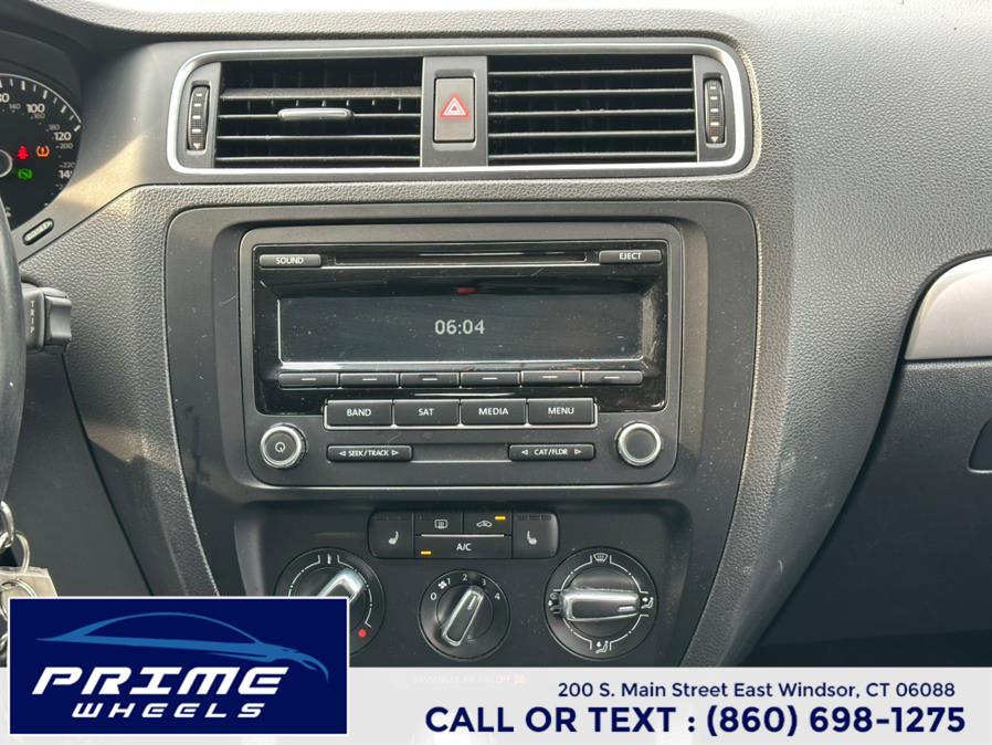 2014 Volkswagen Jetta Sedan 4dr Auto SE PZEV, available for sale in East Windsor, Connecticut | Prime Wheels. East Windsor, Connecticut 2014 Volkswagen Jetta Sedan 4dr Auto SE PZEV, available for sale in East Windsor, Connecticut | Prime Wheels. East Windsor, Connecticut