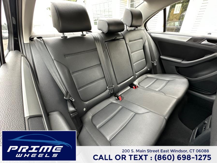 2014 Volkswagen Jetta Sedan 4dr Auto SE PZEV, available for sale in East Windsor, Connecticut | Prime Wheels. East Windsor, Connecticut 2014 Volkswagen Jetta Sedan 4dr Auto SE PZEV, available for sale in East Windsor, Connecticut | Prime Wheels. East Windsor, Connecticut