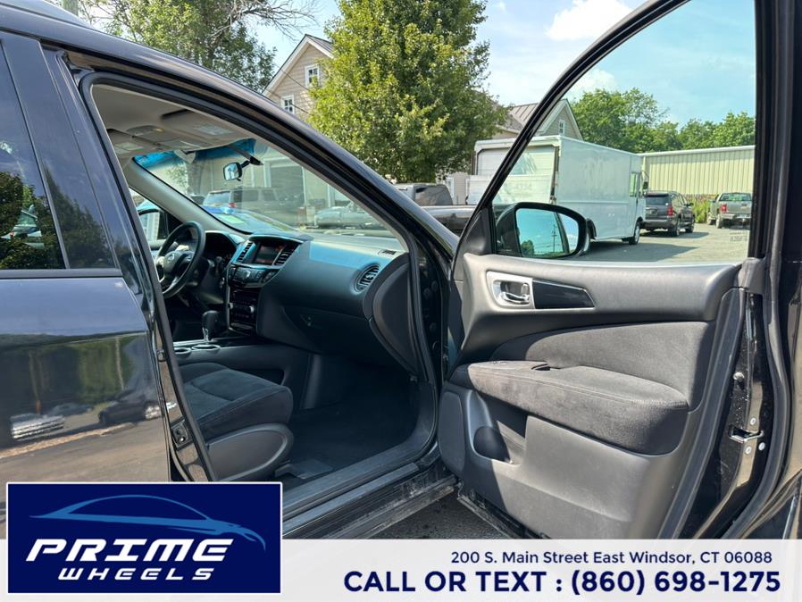 2016 Nissan Pathfinder 4WD 4dr S, available for sale in East Windsor, Connecticut | Prime Wheels. East Windsor, Connecticut 2016 Nissan Pathfinder 4WD 4dr S, available for sale in East Windsor, Connecticut | Prime Wheels. East Windsor, Connecticut