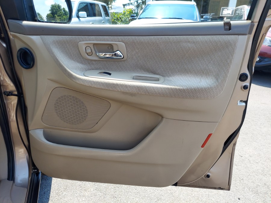 2004 Honda Odyssey 5dr LX, available for sale in East Windsor, Connecticut | United Auto Sales of E Windsor, Inc. East Windsor, Connecticut 2004 Honda Odyssey 5dr LX, available for sale in East Windsor, Connecticut | United Auto Sales of E Windsor, Inc. East Windsor, Connecticut