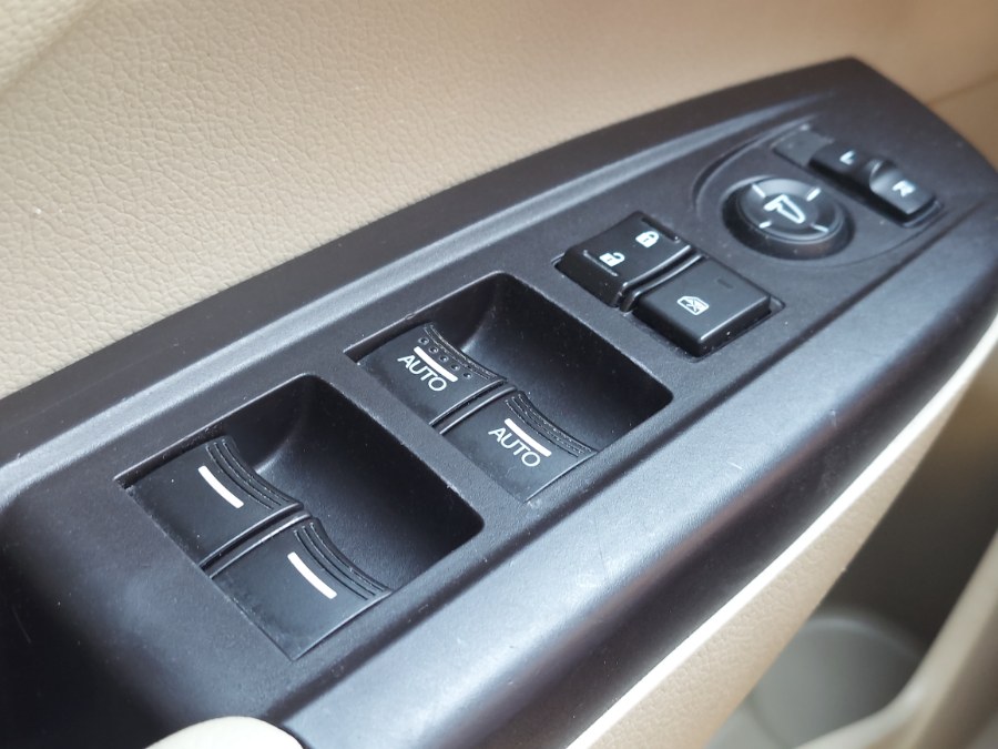 2013 Acura RDX AWD 4dr, available for sale in East Windsor, Connecticut | United Auto Sales of E Windsor, Inc. East Windsor, Connecticut 2013 Acura RDX AWD 4dr, available for sale in East Windsor, Connecticut | United Auto Sales of E Windsor, Inc. East Windsor, Connecticut