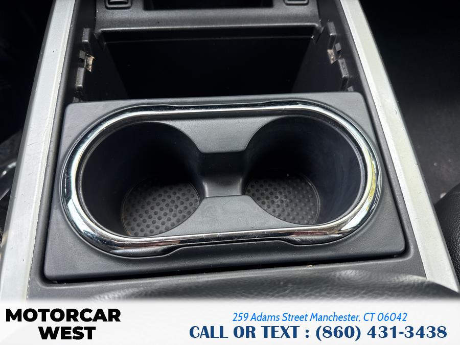 2017 Nissan Titan 4x4 Crew Cab SV, available for sale in Manchester, Connecticut | Motorcar West. Manchester, Connecticut 2017 Nissan Titan 4x4 Crew Cab SV, available for sale in Manchester, Connecticut | Motorcar West. Manchester, Connecticut