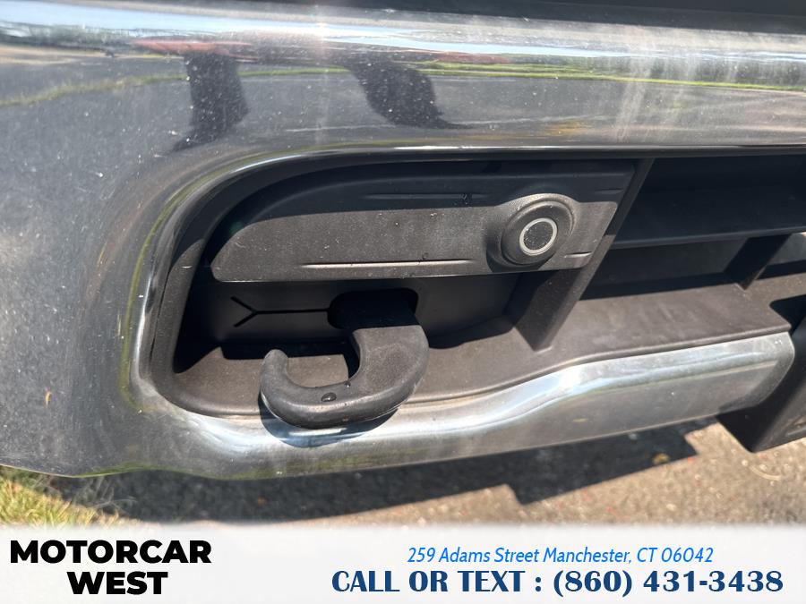 2017 Nissan Titan 4x4 Crew Cab SV, available for sale in Manchester, Connecticut | Motorcar West. Manchester, Connecticut 2017 Nissan Titan 4x4 Crew Cab SV, available for sale in Manchester, Connecticut | Motorcar West. Manchester, Connecticut