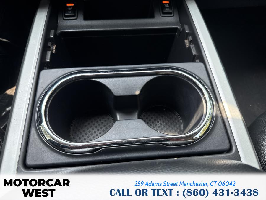 2017 Nissan Titan 4x4 Crew Cab SV, available for sale in Manchester, Connecticut | Motorcar West. Manchester, Connecticut 2017 Nissan Titan 4x4 Crew Cab SV, available for sale in Manchester, Connecticut | Motorcar West. Manchester, Connecticut