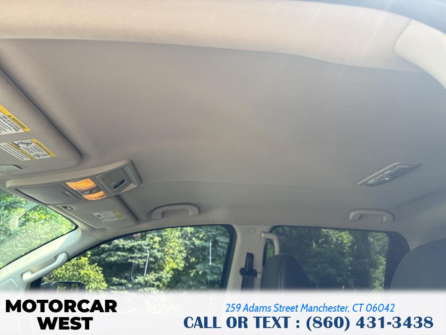 2017 Nissan Titan 4x4 Crew Cab SV, available for sale in Manchester, Connecticut | Motorcar West. Manchester, Connecticut 2017 Nissan Titan 4x4 Crew Cab SV, available for sale in Manchester, Connecticut | Motorcar West. Manchester, Connecticut