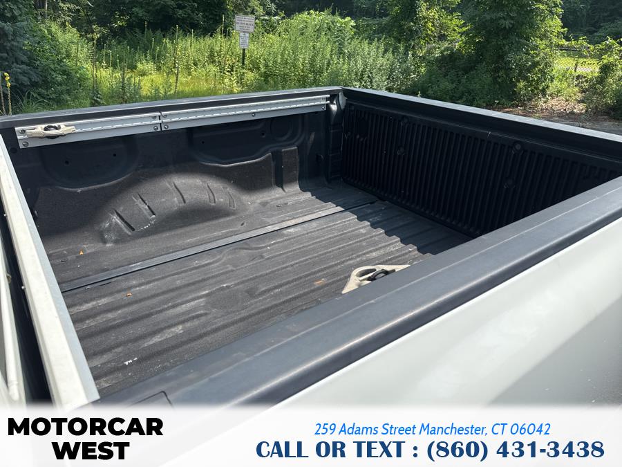 2017 Nissan Titan 4x4 Crew Cab SV, available for sale in Manchester, Connecticut | Motorcar West. Manchester, Connecticut 2017 Nissan Titan 4x4 Crew Cab SV, available for sale in Manchester, Connecticut | Motorcar West. Manchester, Connecticut