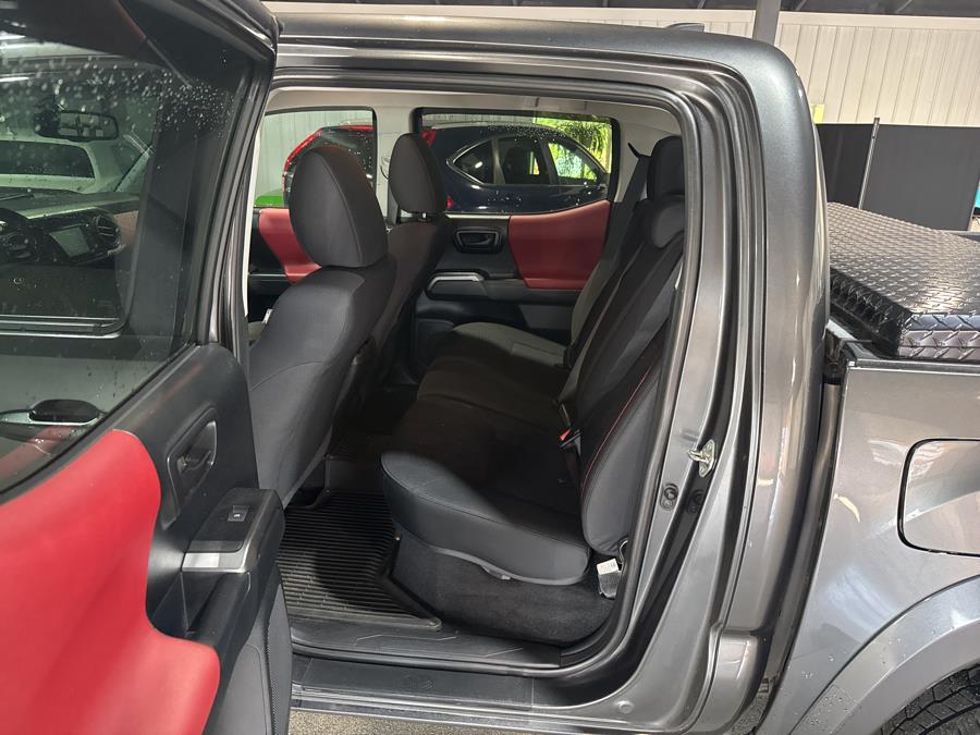 2016 Toyota Tacoma 4WD Double Cab V6 AT SR5 (Natl), available for sale in Pittsfield, Maine | Maine Central Motors. Pittsfield, Maine 2016 Toyota Tacoma 4WD Double Cab V6 AT SR5 (Natl), available for sale in Pittsfield, Maine | Maine Central Motors. Pittsfield, Maine