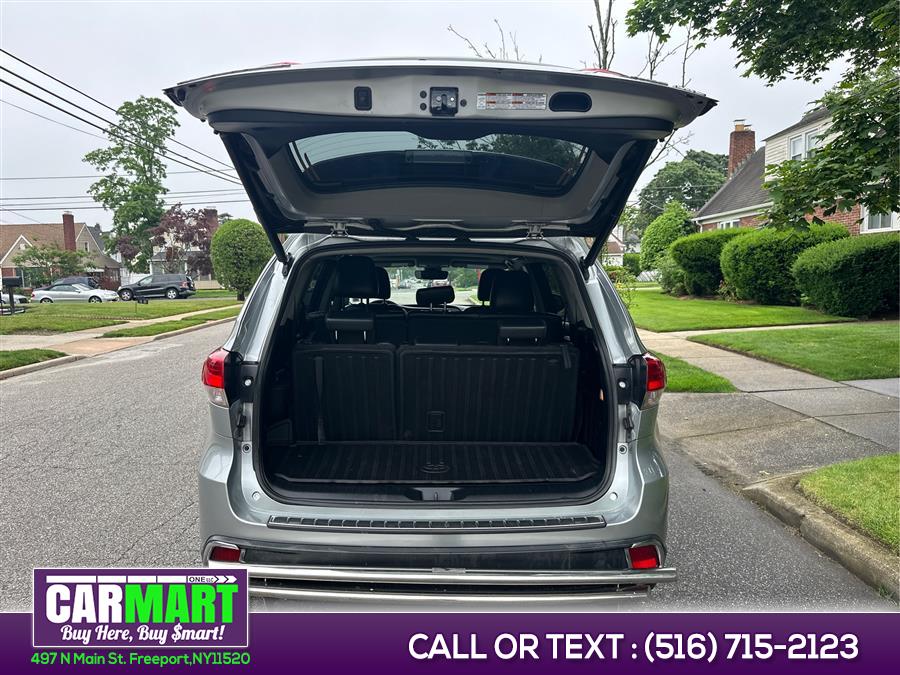 2017 Toyota Highlander XLE V6 AWD (Natl), available for sale in Freeport, New York | Carmart One LLC. Freeport, New York 2017 Toyota Highlander XLE V6 AWD (Natl), available for sale in Freeport, New York | Carmart One LLC. Freeport, New York