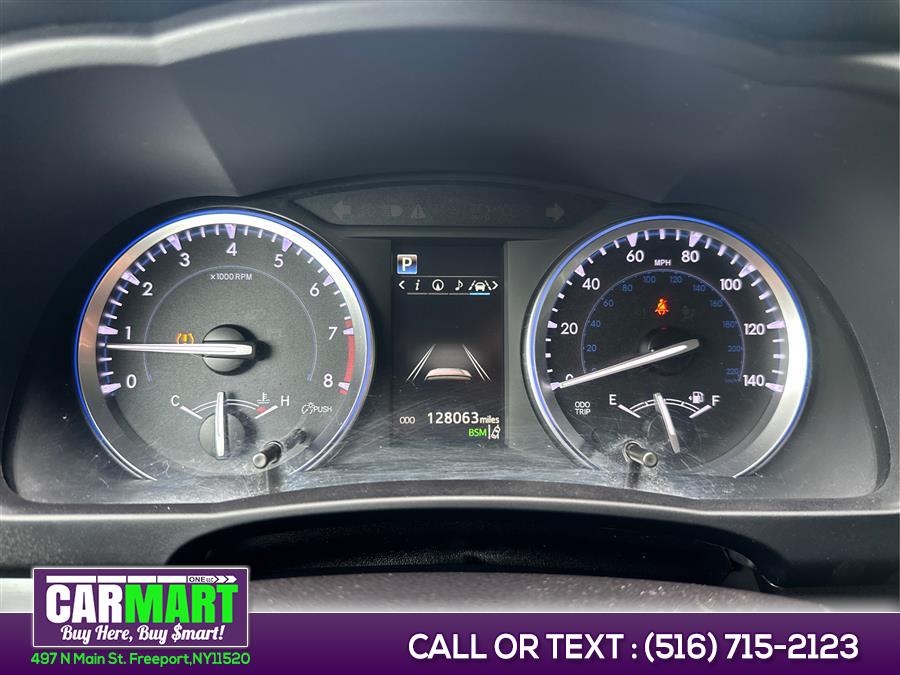 2017 Toyota Highlander XLE V6 AWD (Natl), available for sale in Freeport, New York | Carmart One LLC. Freeport, New York 2017 Toyota Highlander XLE V6 AWD (Natl), available for sale in Freeport, New York | Carmart One LLC. Freeport, New York