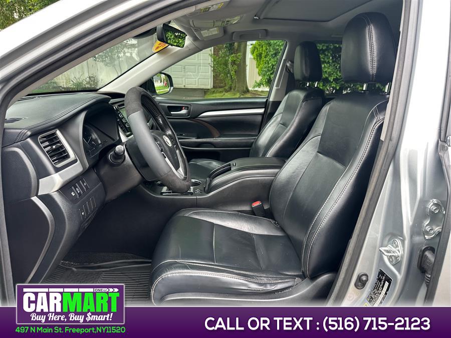 2017 Toyota Highlander XLE V6 AWD (Natl), available for sale in Freeport, New York | Carmart One LLC. Freeport, New York 2017 Toyota Highlander XLE V6 AWD (Natl), available for sale in Freeport, New York | Carmart One LLC. Freeport, New York