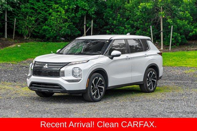 Used 2022 Mitsubishi Outlander in Great Neck, New York | Camy Cars. Great Neck, New York