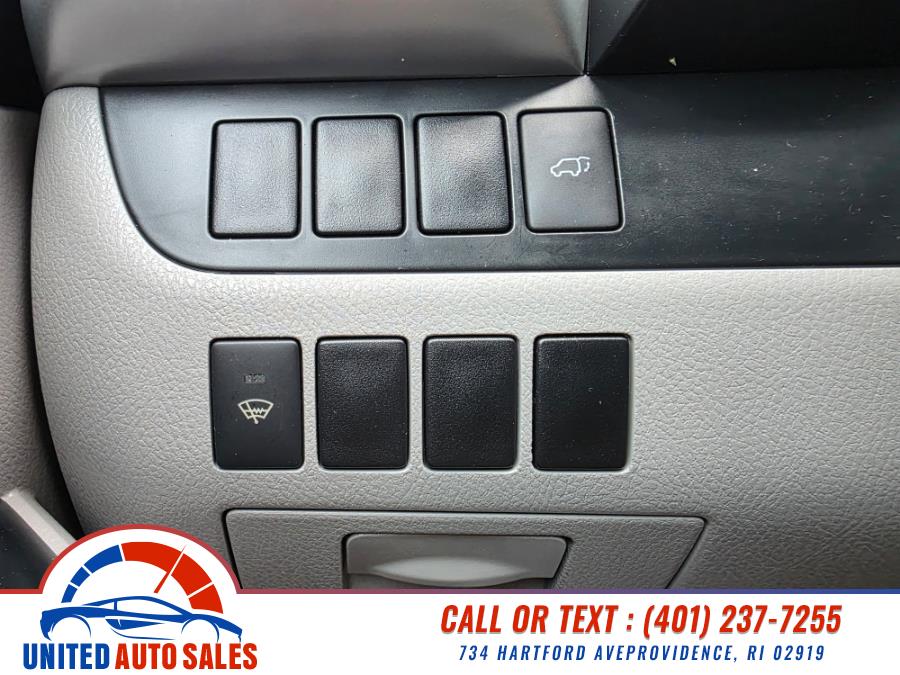 2014 Toyota Highlander AWD 4dr V6 LE (Natl), available for sale in Providence, Rhode Island | United Auto Sales Inc. Providence, Rhode Island 2014 Toyota Highlander AWD 4dr V6 LE (Natl), available for sale in Providence, Rhode Island | United Auto Sales Inc. Providence, Rhode Island